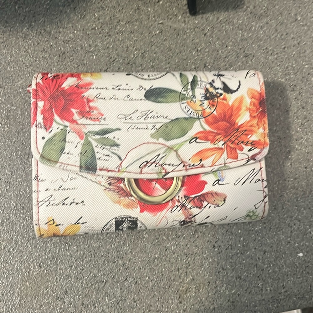 Floral wallet barely used